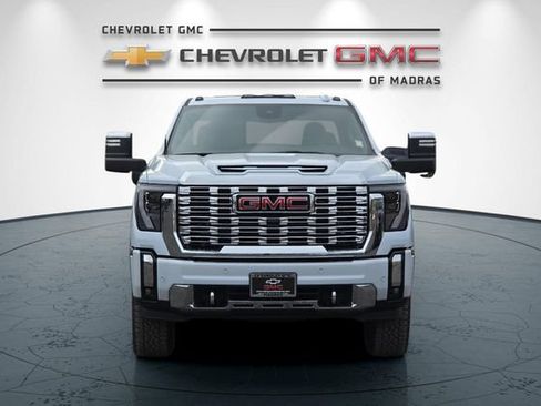 New 2026 GMC Sierra 2500 Denali w/ Denali Reserve Package AWD/4WD image 8
