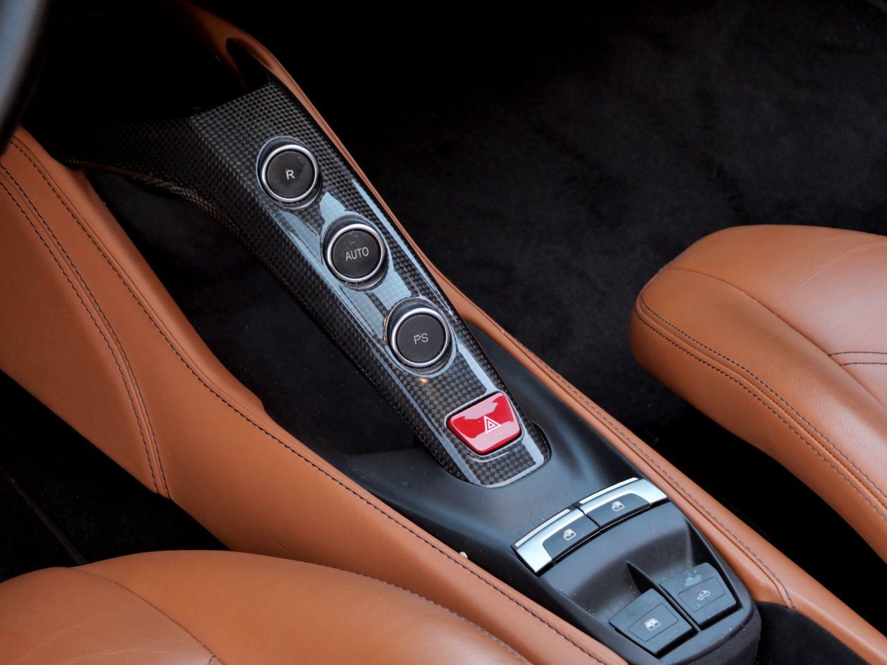 Used 2018 Ferrari 488 Spider RWD image 19