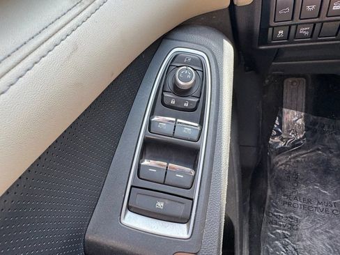 Used 2020 Subaru Ascent Touring AWD/4WD image 35