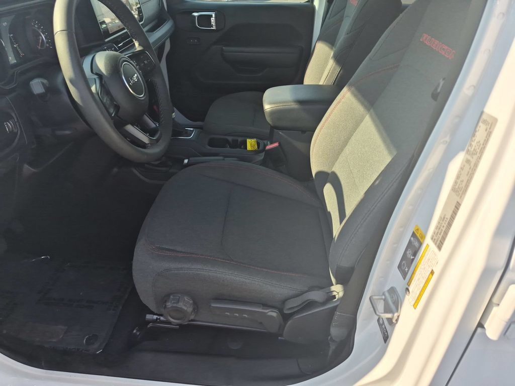 Used 2026 Jeep Gladiator Rubicon AWD/4WD image 12