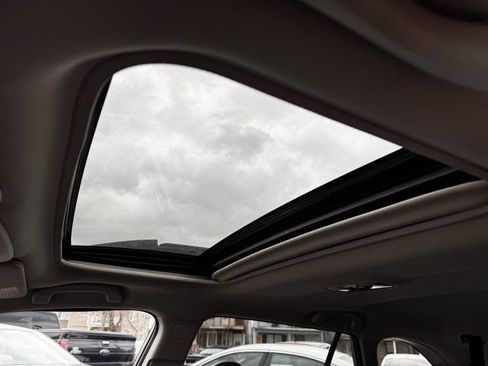 Used 2019 Subaru Outback 2.5i Premium w/ Protection Package #1 AWD/4WD image 13