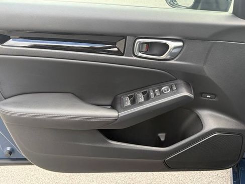 Used 2025 Honda Civic Sport Touring image 12