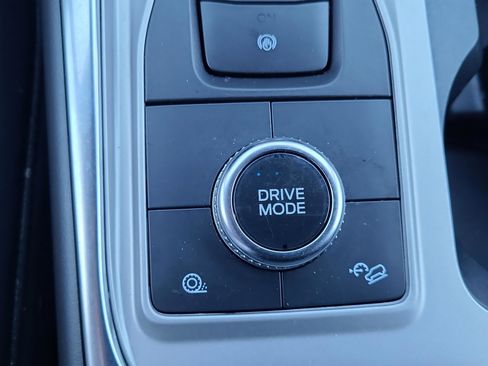 Used 2023 Ford Explorer XLT w/ Equipment Group 202A AWD/4WD image 25