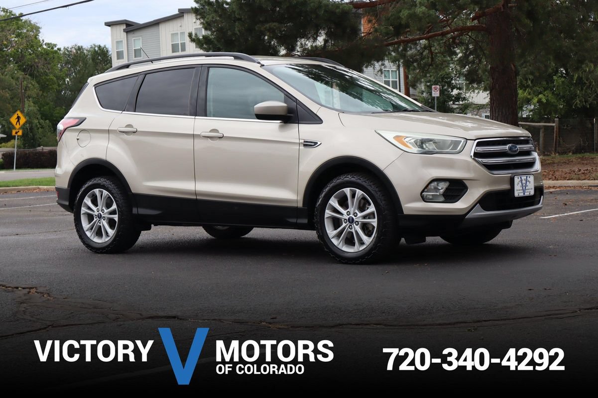 Used 2017 Ford Escape SE w/ SE Leather Comfort Package AWD/4WD image 1