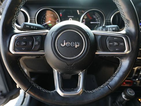Used 2021 Jeep Wrangler Unlimited Rubicon 4xe w/ Cold Weather Group AWD/4WD image 16