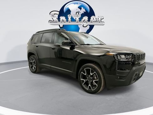 New 2026 Jeep Cherokee Overland image 3