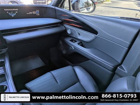 Certified 2024 Lincoln Nautilus Reserve w/ Equipment Group 203A image 19