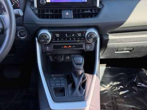 Certified 2025 Toyota RAV4 XLE AWD/4WD image 17