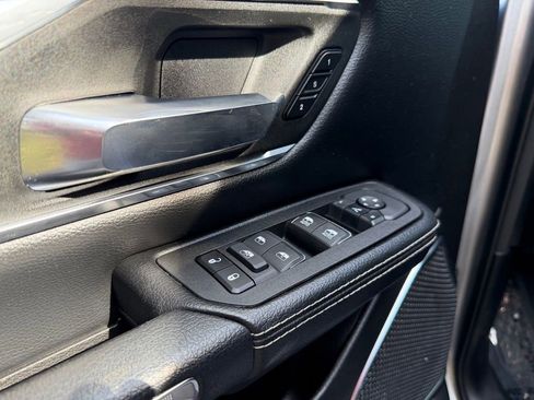 Used 2025 RAM 1500 Laramie image 17