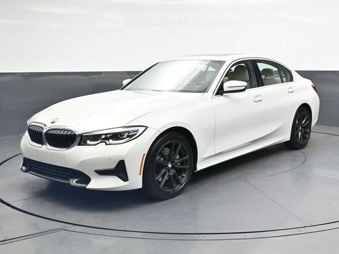 Used 2019 BMW 330i xDrive Sedan w/ Convenience Package AWD/4WD image 8