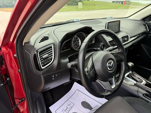 Used 2016 MAZDA MAZDA3 i Touring w/ Popular Equipment Package image 17