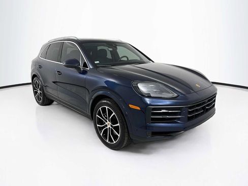 Certified 2026 Porsche Cayenne AWD/4WD image 7