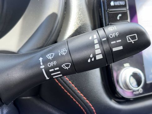 Certified 2024 Nissan Kicks SR FWD image 18