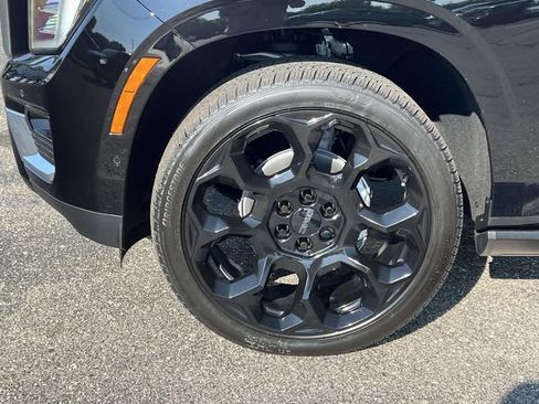 New 2026 GMC Yukon Denali w/ Denali Reserve Package AWD/4WD image 10