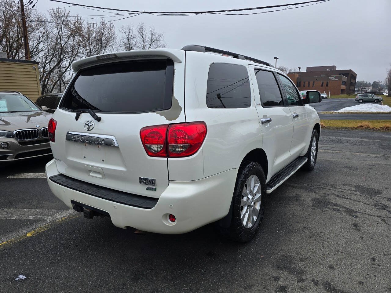 Used 2013 Toyota Sequoia Platinum AWD/4WD image 3