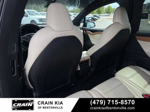 Used 2020 Tesla Model X Long Range AWD/4WD image 24