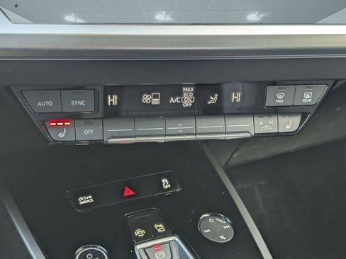 Used 2024 Audi Q4 e-tron Prestige w/ Black Optic Package image 18