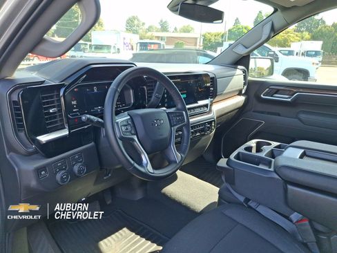 Certified 2026 Chevrolet Silverado 1500 RST AWD/4WD image 16