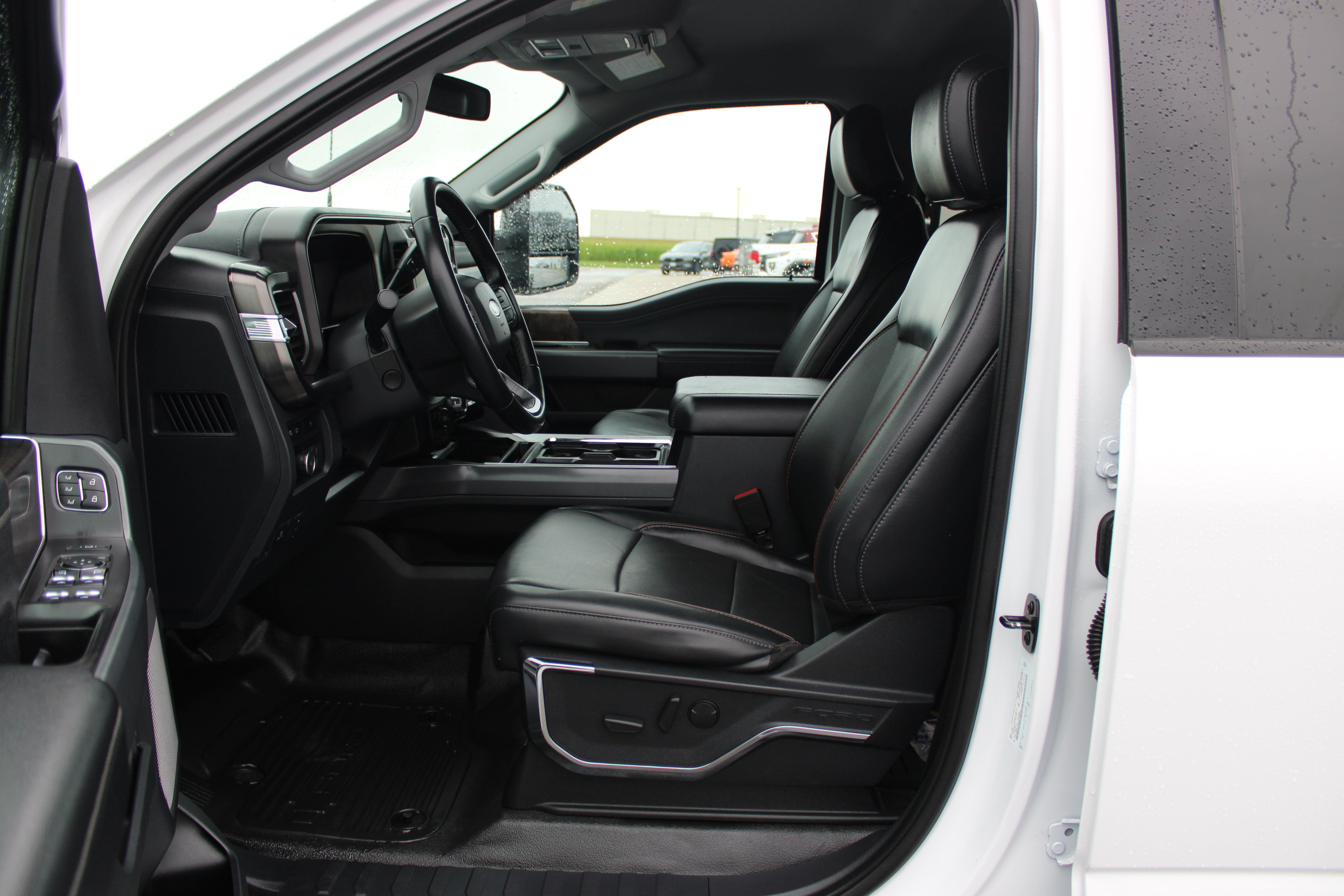 Used 2024 Ford F450 Lariat AWD/4WD image 13