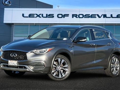 Used 2018 INFINITI QX30 Luxury image 1