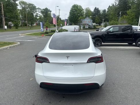 Used 2023 Tesla Model Y Long Range AWD/4WD image 7