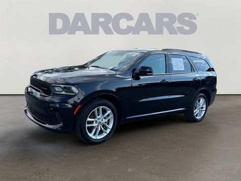 Used 2024 Dodge Durango GT RWD image 3