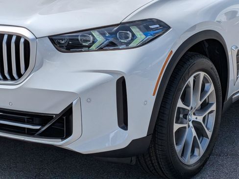 New 2026 BMW X5 xDrive40i w/ Climate Comfort Package AWD/4WD image 9