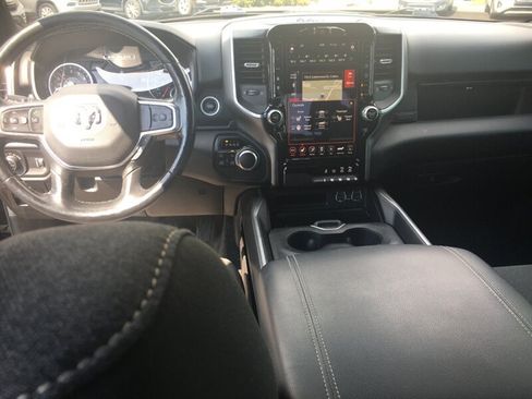 Used 2020 RAM 1500 Big Horn AWD/4WD image 11