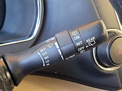 Used 2013 Toyota Highlander FWD image 32