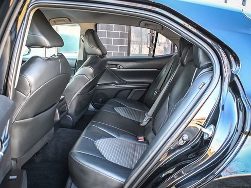 Used 2023 Toyota Camry SE image 13