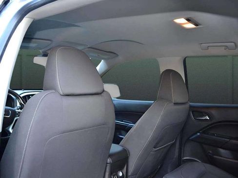 Used 2018 GMC Canyon SLE w/ SLE Convenience Package image 19