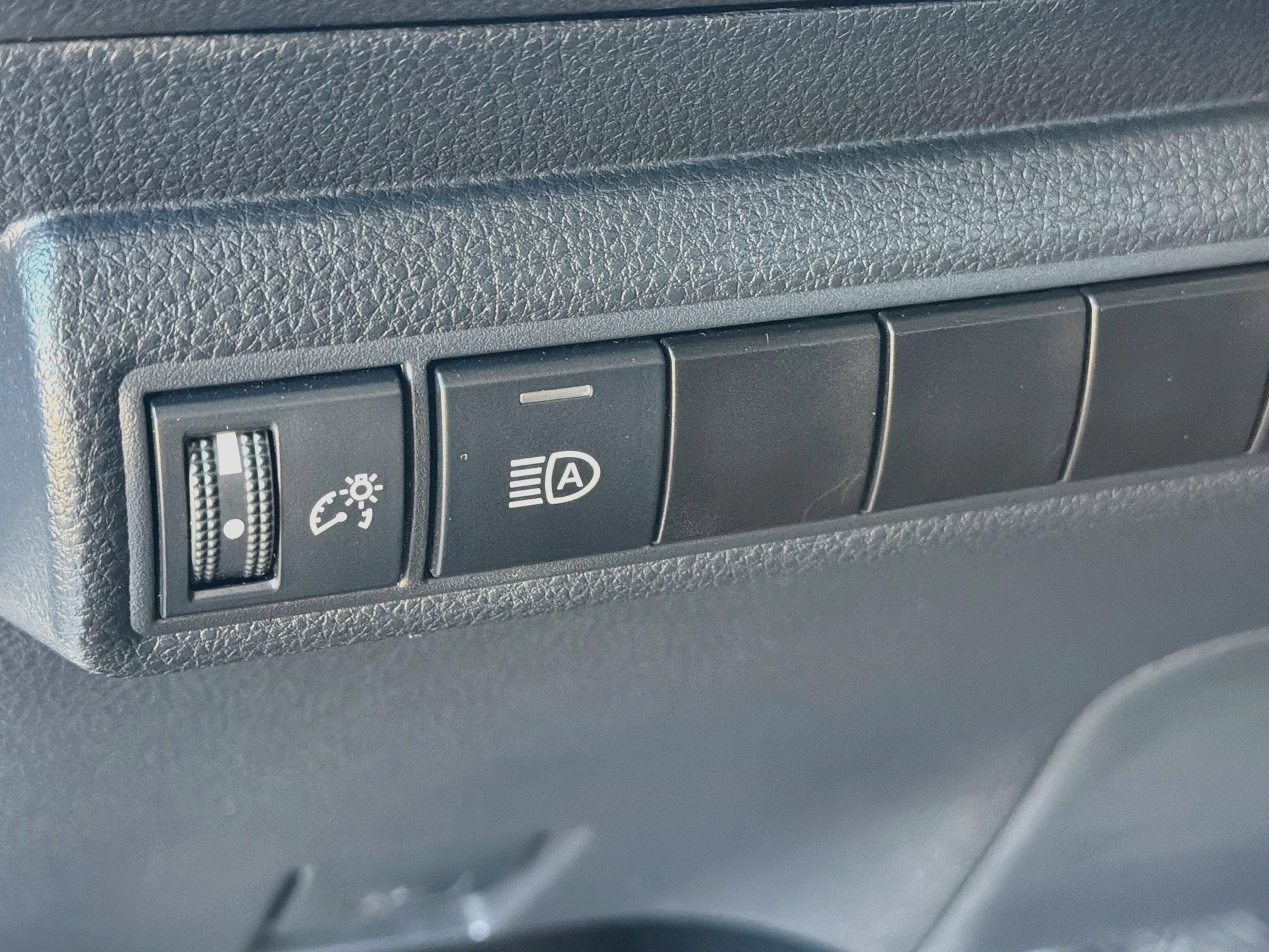 Used 2024 Toyota Corolla LE FWD image 16