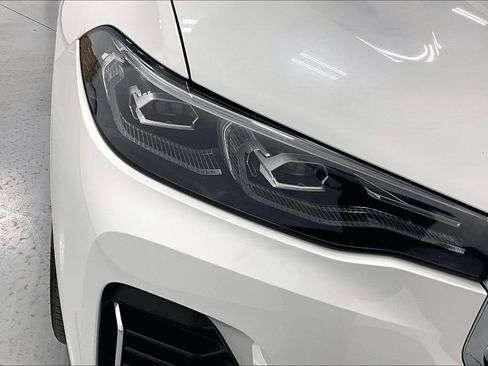 Used 2021 BMW X7 xDrive40i w/ Executive Package AWD/4WD image 30