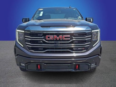 Used 2022 GMC Sierra 1500 AT4 w/ AT4 Premium Package AWD/4WD image 2