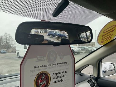 Used 2010 Nissan Versa 1.8 S image 13