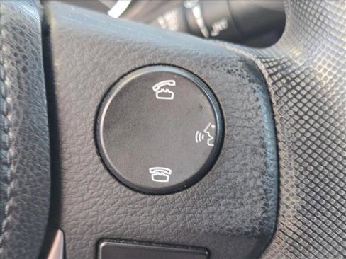 Used 2015 Toyota Corolla LE FWD image 7