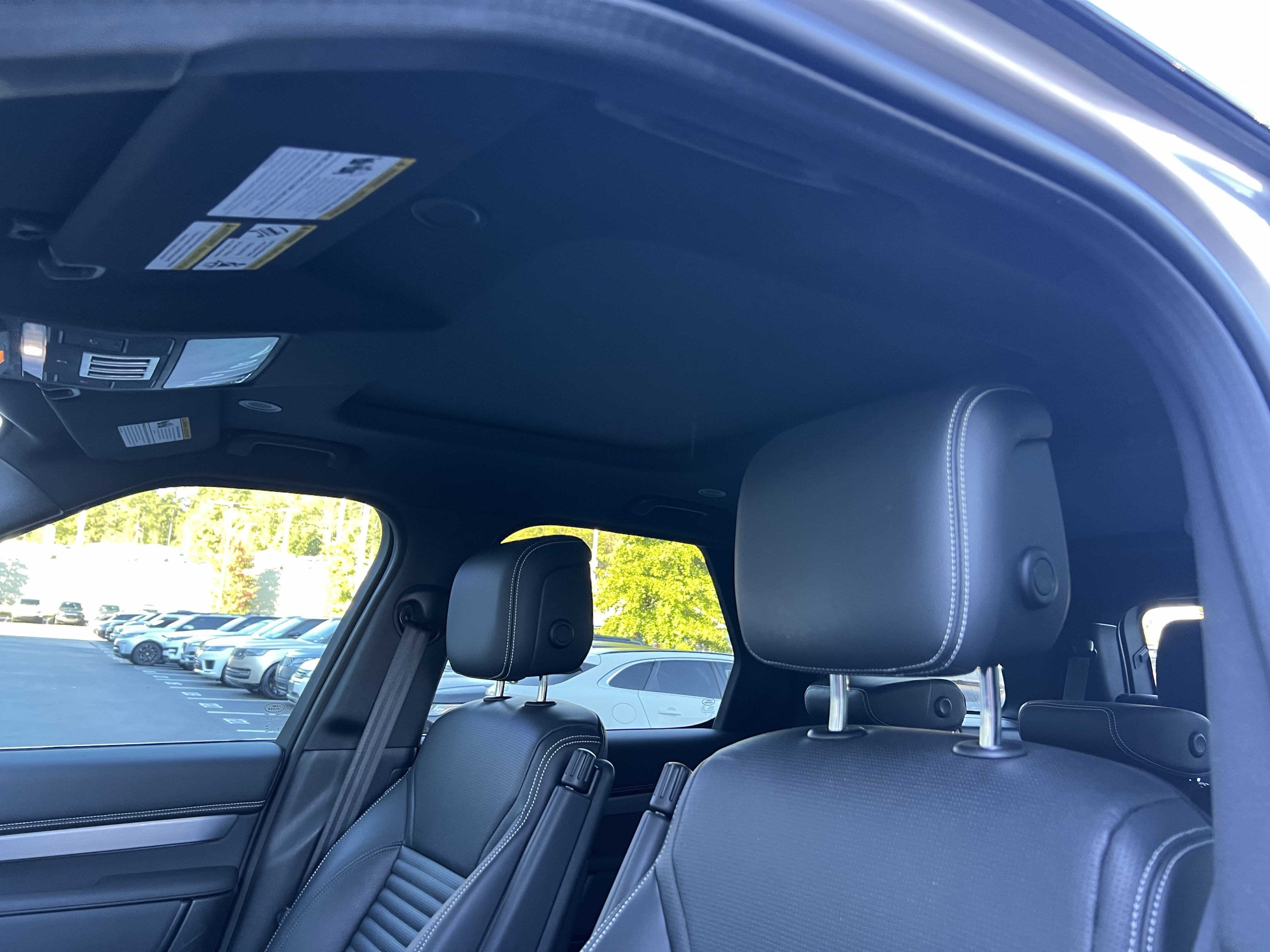Certified 2025 Land Rover Discovery Dynamic SE AWD/4WD image 18