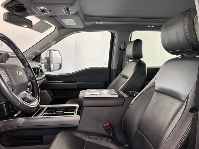 Used 2023 Ford F350 Lariat w/ Lariat Ultimate Package AWD/4WD image 9