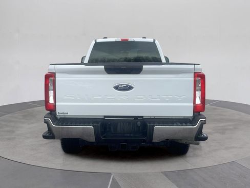 Used 2024 Ford F250 XLT image 5