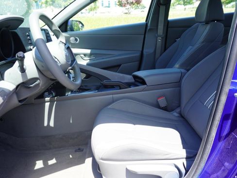 Used 2023 Hyundai Elantra SEL FWD image 10