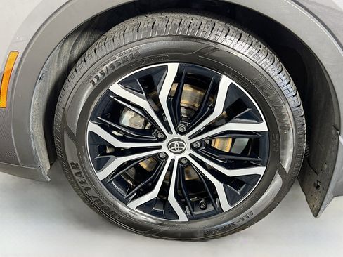 Certified 2023 Toyota Crown AWD/4WD image 24