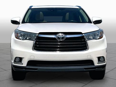 Used 2015 Toyota Highlander Limited Platinum image 3