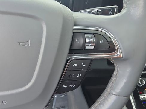 Used 2021 Lincoln Navigator Reserve w/ Luxury Package AWD/4WD image 16