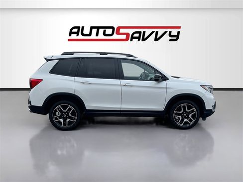 Used 2023 Honda Passport Elite image 8
