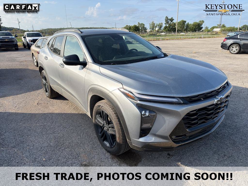 Used 2026 Chevrolet Trax ACTIV FWD image 1
