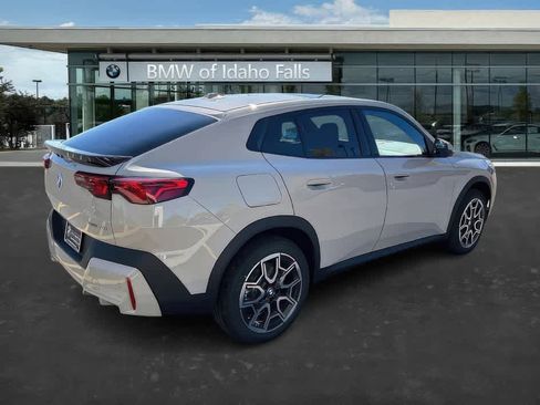 Used 2026 BMW X2 xDrive28i w/ Technology Package image 8