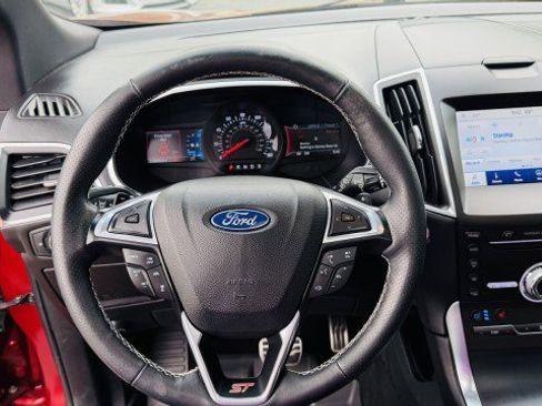 Used 2019 Ford Edge ST w/ Equipment Group 401A image 11