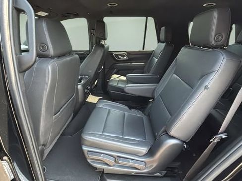 Used 2024 Chevrolet Tahoe LT AWD/4WD image 19