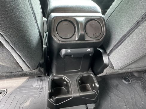 Used 2025 Jeep Gladiator Sport AWD/4WD image 23