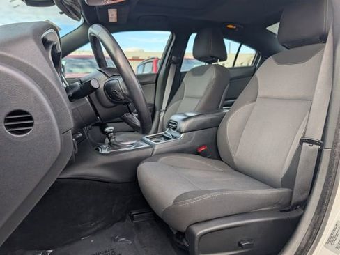 Used 2015 Dodge Charger SE w/ Power Sunroof Group image 7